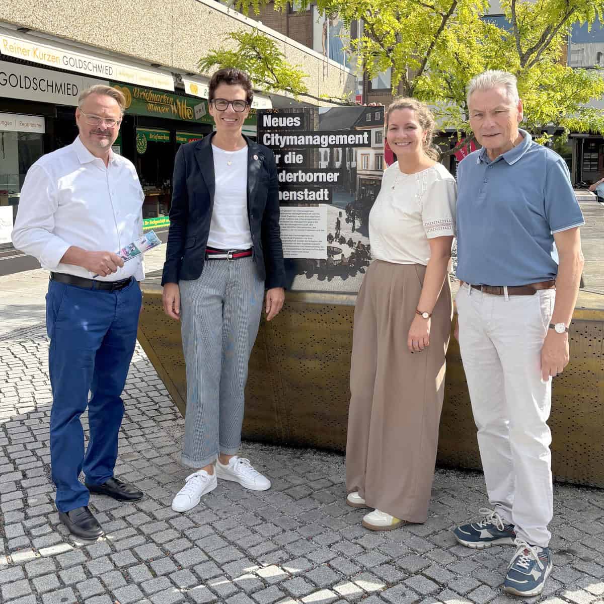 Bürgerstiftung Paderborn, nachhaltige Stadtentwicklung und Bürgerengagement, Team bei öffentlichkeitsarbeit für die Paderborner Stadt.
